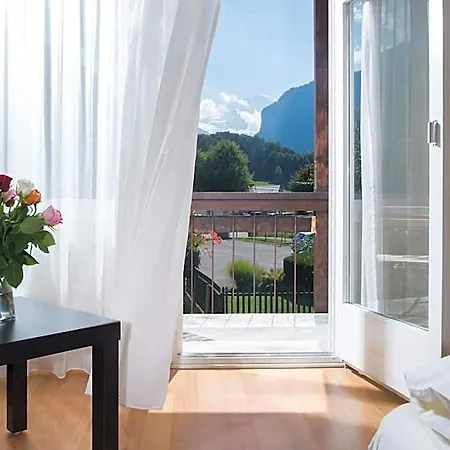Отель Jungfrau Annex Alpine-inn 3*