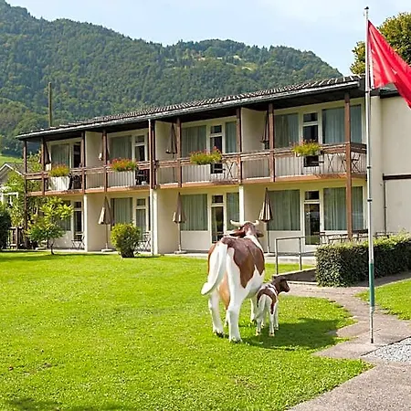 Jungfrau Annex Alpine-inn Отель Интерлакен